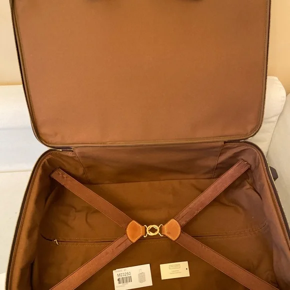 Authentic Louis Vuitton pegase 55 carry on suitcase - Picture 5 of 8